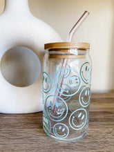 Load image into Gallery viewer, 16 oz Smiley Glass Cup