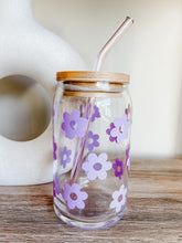 Load image into Gallery viewer, 16 oz Daisy Glass Cup